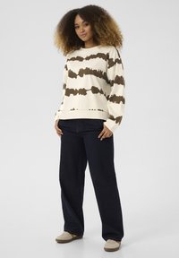 Cream JOSIE TIE DYE - Felpa - birch canteen tie dye