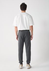 Pier One Trainingsbroek - mottled dark grey
