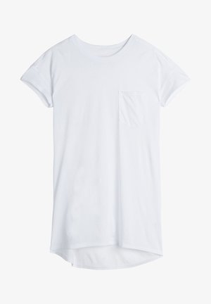 Witte T-shirt van katoen, met korte mouwen, een ronde hals, een borstzak aan de linkerkant en een langere achterkant.