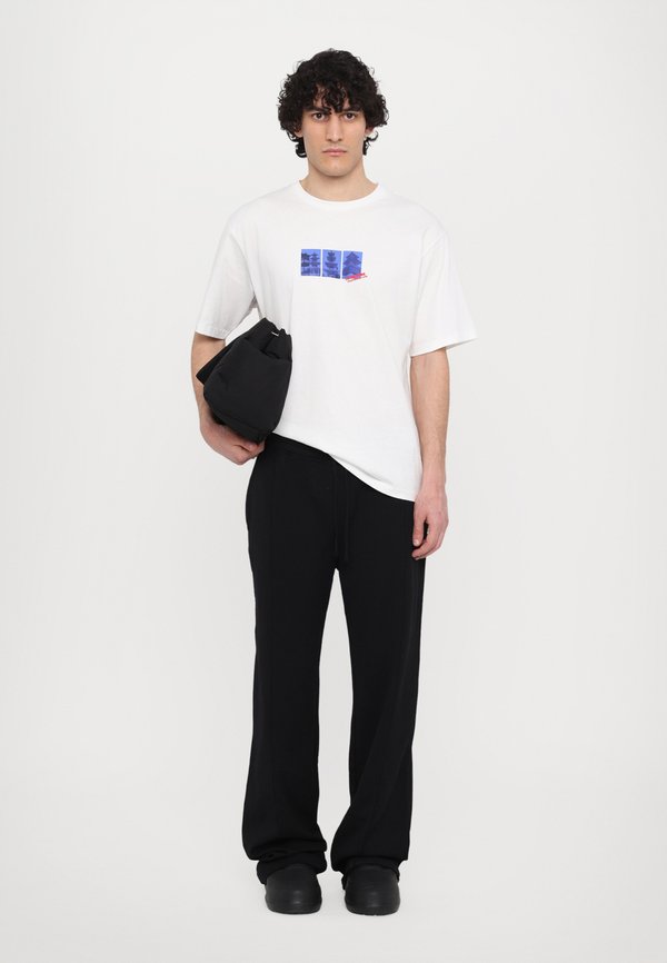 RELAXED TEE  - Print T-shirt3