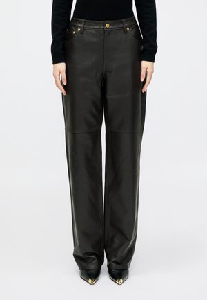 STRAIGHT LEG PANT - Usnjene hlače - chocolate