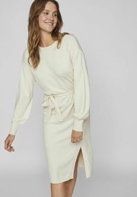 VIRICKYBELTED-Kampsunkleit-birch