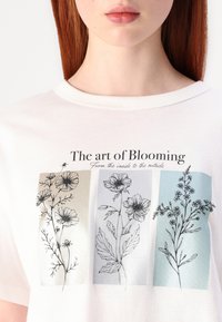 Thumbnail Image 7