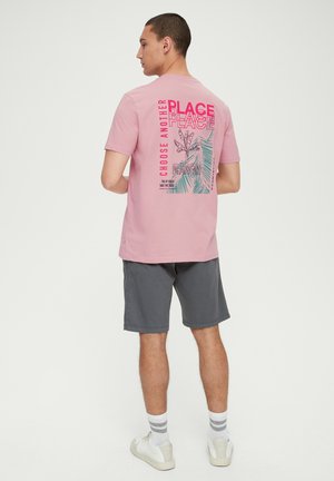 QS, MIT RÜCKENPRINT - T-shirt z nadrukiem