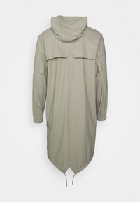 Rains FISHTAIL W3 UNISEX - Casaco impermeável - cement