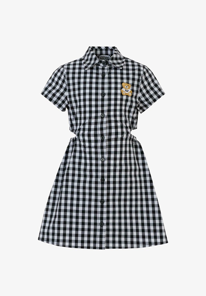 Robe à manches courtes en motif vichy noir et blanc, avec un devant boutonné et un logo d'ours sur la poitrine gauche. Tissu en coton.
