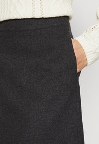 Selected Femme SLFMERCY ULA SKIRT - Suknja A kroja - dark grey melange