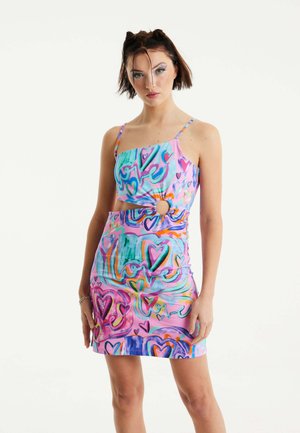 HEART PRINTED WITH CUT OUT DE - Shift dress - multi-coloured