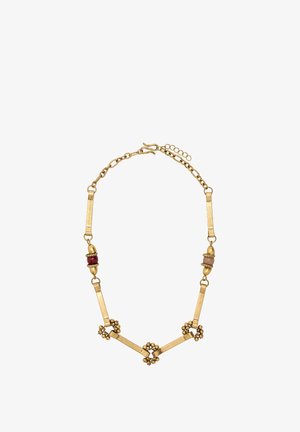 Naszyjnik w odcieniu złota z prostokątnymi ogniwami, małymi skupiskami koralików oraz dwoma kolorowymi cylindrycznymi koralikami blisko zapięcia.