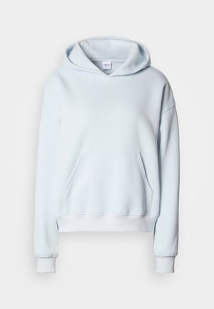 Lichtblauwe pullover hoodie met een voorzak, zachte textuur, geribbelde manchetten en zoom. Voorzien van een ruime capuchon en een ontspannen pasvorm.