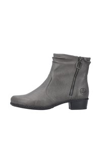 Graue Leder-Stiefelette mit einem lässigen Design, seitlichem Reißverschluss und niedrigem Blockabsatz. Mit einem kreisförmigen Logo-Akzent in der Nähe des Absatzes.