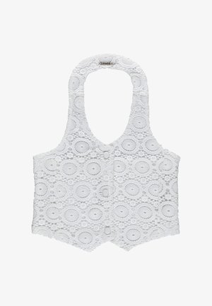 Gilet bianco senza maniche in pizzo con motivi floreali circolari e chiusura frontale con bottoni su sfondo semplice.