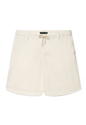 Beige Shorts mit dezenten weißen vertikalen Streifen, Gürtelschlaufen, Seitentaschen und einem vorderen Kordelzug mit Metallenden.