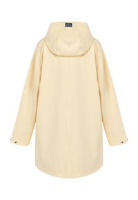 Gult vattentåligt jacka med huva, med en enkel design, långa ärmar, rundad nederkant och tryckknappar vid ärmsluten.