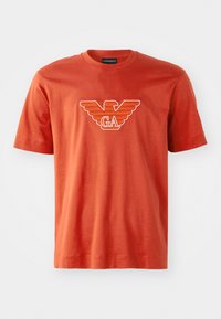 T-Shirt print - red clay