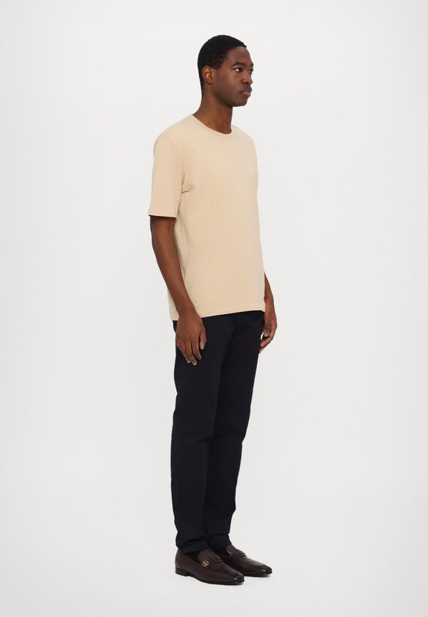 PRO - Basic T-shirt - practical beige4