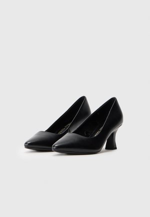 Zapatillas Bajas Marco Tozzi Hombre Modelo 2-13615-43 - De Cuero, Elegantes, Cómodas Y Versátiles Para El Día A Día