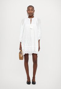 MILLE DAISY DRESS - Kjole - white