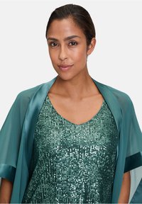 Vera Mont STOLA MIT 3/4 ARM - Cape - dark emerald