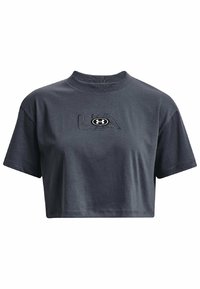 Kort mörkgrå bomullströja med rund hals, som har en framträdande svart broderad logotyp och kontrasterande sömmar vid fållen.