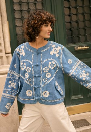 CRTANNIE - Spijkerjas - portland blue denim