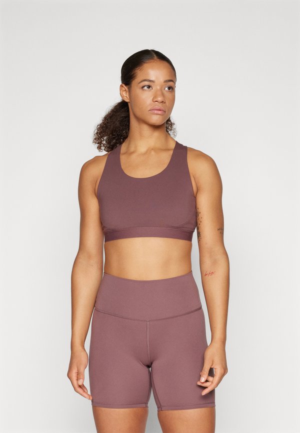 SLEEK MEDIUM SUPPORT POCKET BRA - Medium support sports bra - licorice