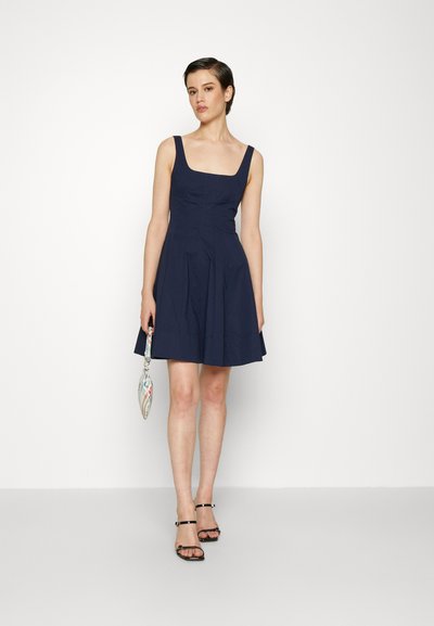 STAUD MINI WELLS DRESS - Kokteiļkleita/ballīšu kleita - navy