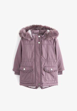Fioletowa pikowana kurtka z kapturem z futerka sztucznego, zatrzaskami, dwoma przednimi kieszeniami z falbankami oraz akcentami ze wzorem w paski na mankietach.