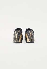 Thumbnail Image 3