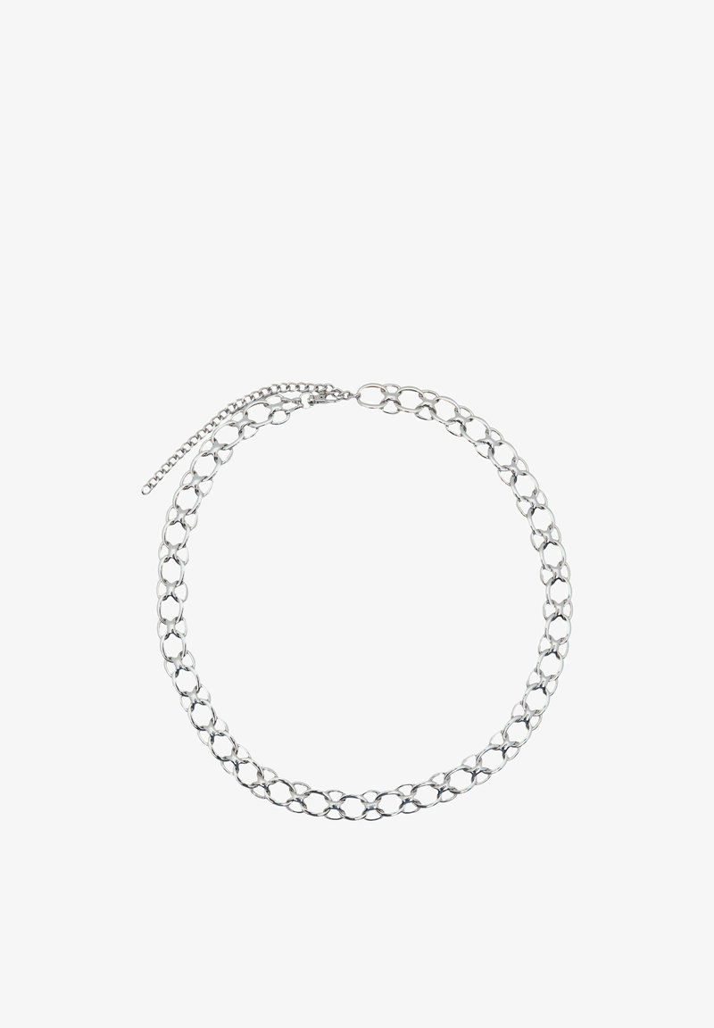 Zilveren ketting met ovale en ronde schakels, voorzien van een verstelbare sluiting en verlengketting, op een witte achtergrond.