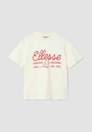 Witte katoenen t-shirt met korte mouwen, met daarop de rode "Ellesse" logo tekst en afbeelding, en "Nato a Perugia Nel 1959" eronder afgedrukt.