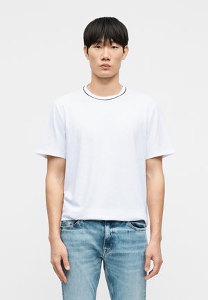 LOGO TEE - Μπλουζάκι με στάμπα - white