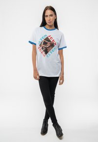 Paradiso Clothing ELTON JOHN PIANO DIAMOND RINGER - Print T-shirt - white