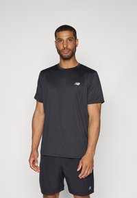 New Balance ESSENTIALS - T-skjorte til trening - black