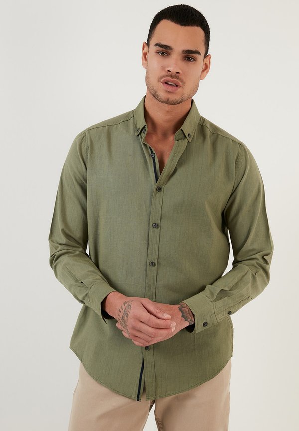 REGULAR FIT - Hemd - khaki