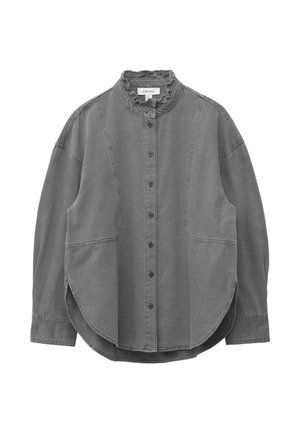 Grijs denim overhemd met een gerimpelde kraag, knopen aan de voorkant en grote zijzakken. Oversized pasvorm met een afgeronde zoom en subtiele stiksel details.