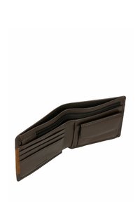 Brązowy skórzany portfel z wieloma przegródkami na karty, zamykaną na suwak kieszonką oraz teksturowanym wykończeniem. Posiada gładką podszewkę wewnętrzną i ozdobne przeszycia.