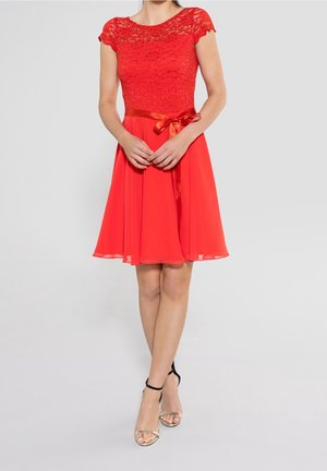 Cocktailkjole / festkjole - red