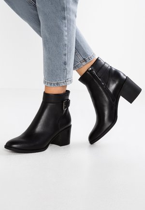 Enkelkaarsjes - black