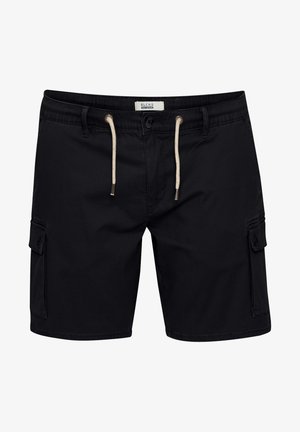 Svarta cargo-shorts gjorda av tyg med sidofickor och dragsko i midjan. Funktioner inkluderar knäppning och slät textur.