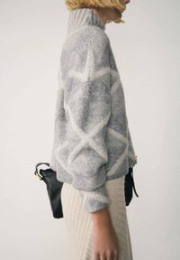 Mango ROMBU - Vesta - grey