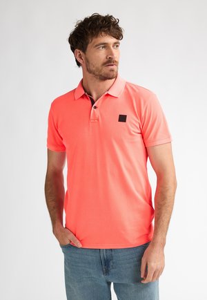Petrol Industries, SHORT-SLEEVE SOLNACIENTE - Poloshirt - fiery coral