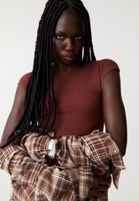 PULL&BEAR T-shirt basic - bordeaux