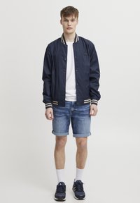 Thumbnail Image 2