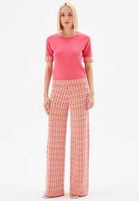 adL PENNY - Camiseta estampada - printed fuschia