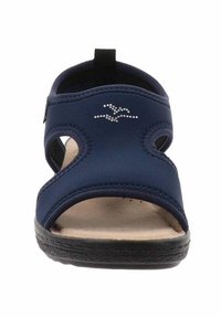 Sandalo blu navy con tomaia in tessuto morbido, design aperto, cinturino regolabile, soletta imbottita e dettagli in strass discreti.