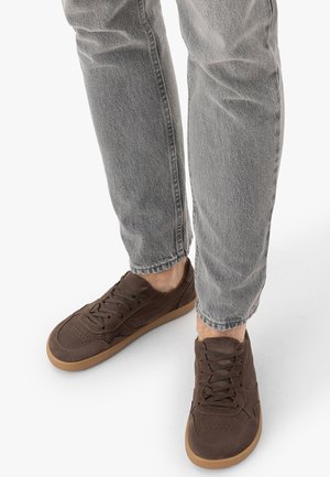 RYŁKO Sportcipő - brown