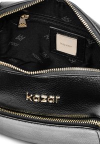 Kazar CARIN - Torba preko tijela - black