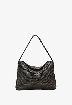 Schwarze gewebte Schultertasche mit einem einzelnen geflochtenen Riemen, rechteckiger Form und leicht gebogenem oberen Rand.