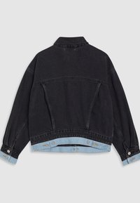Thumbnail Image 7